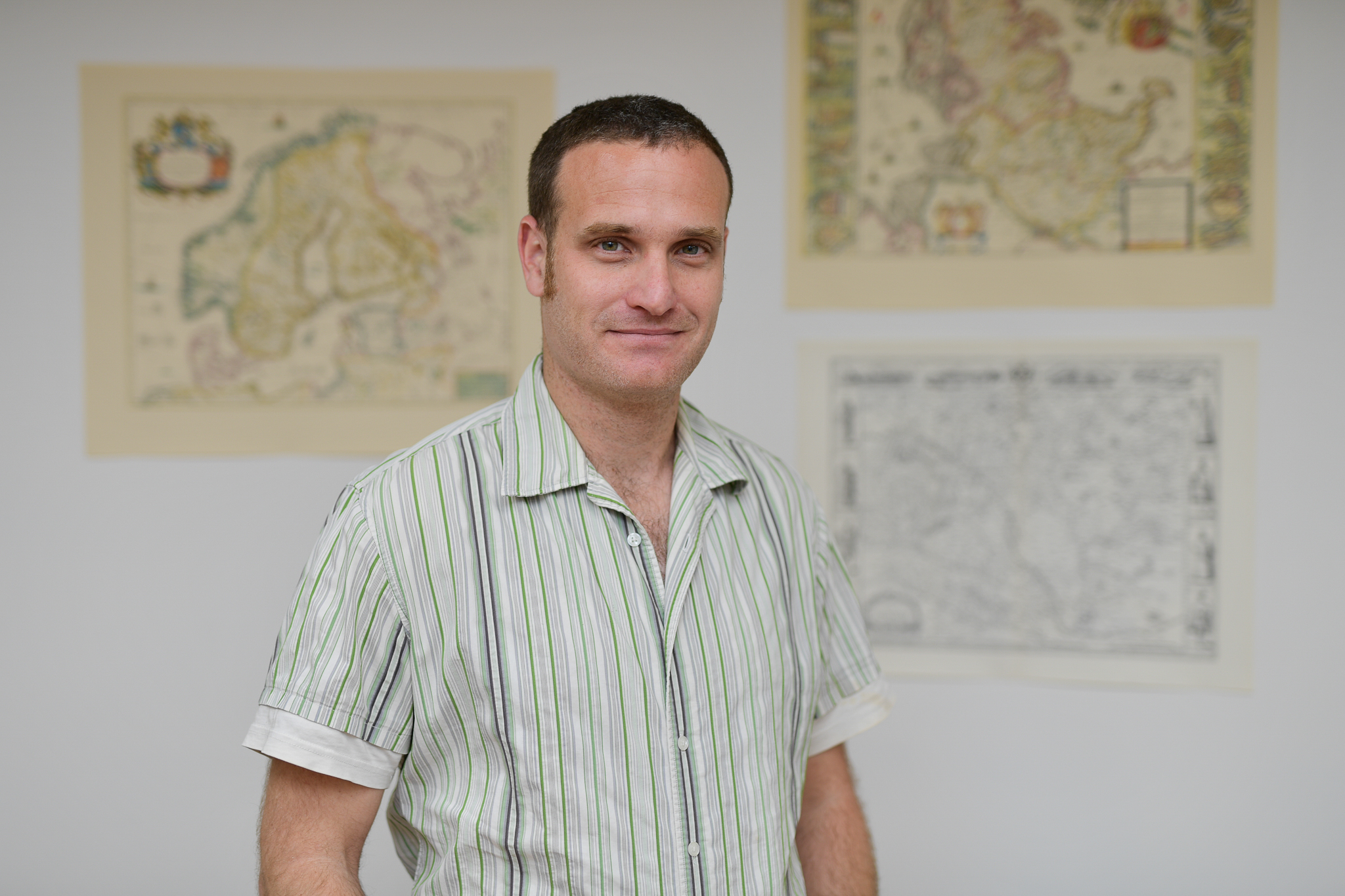 Portrait of Dr. Oded Steinberg